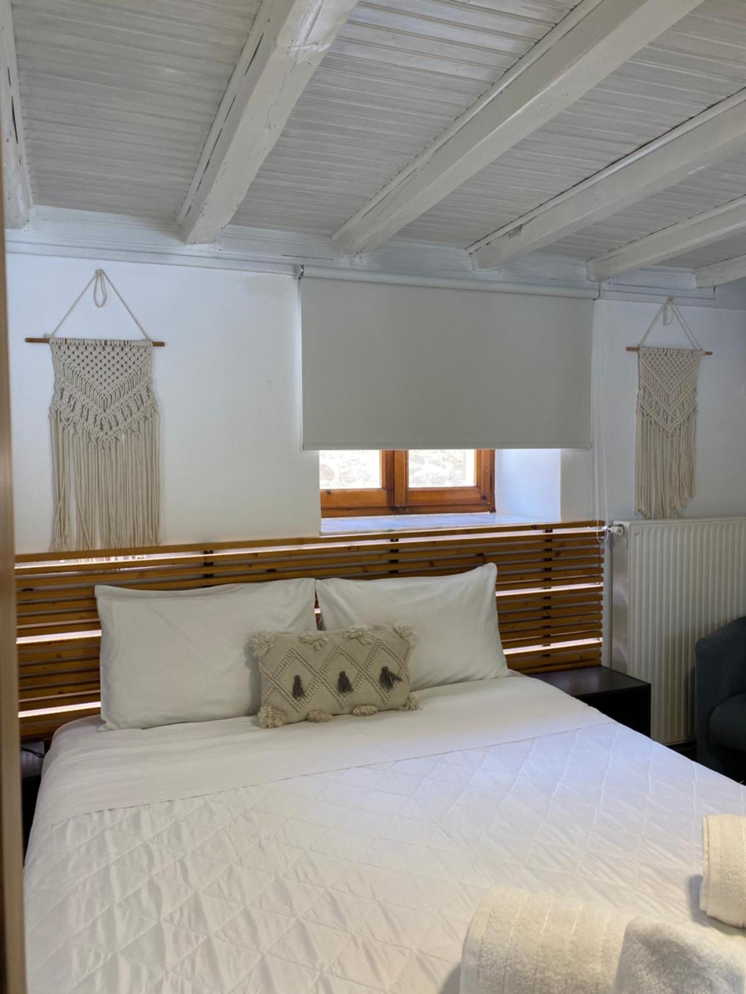 Iris Garden Retreat Aparthotel Corinth Ngoại thất bức ảnh
