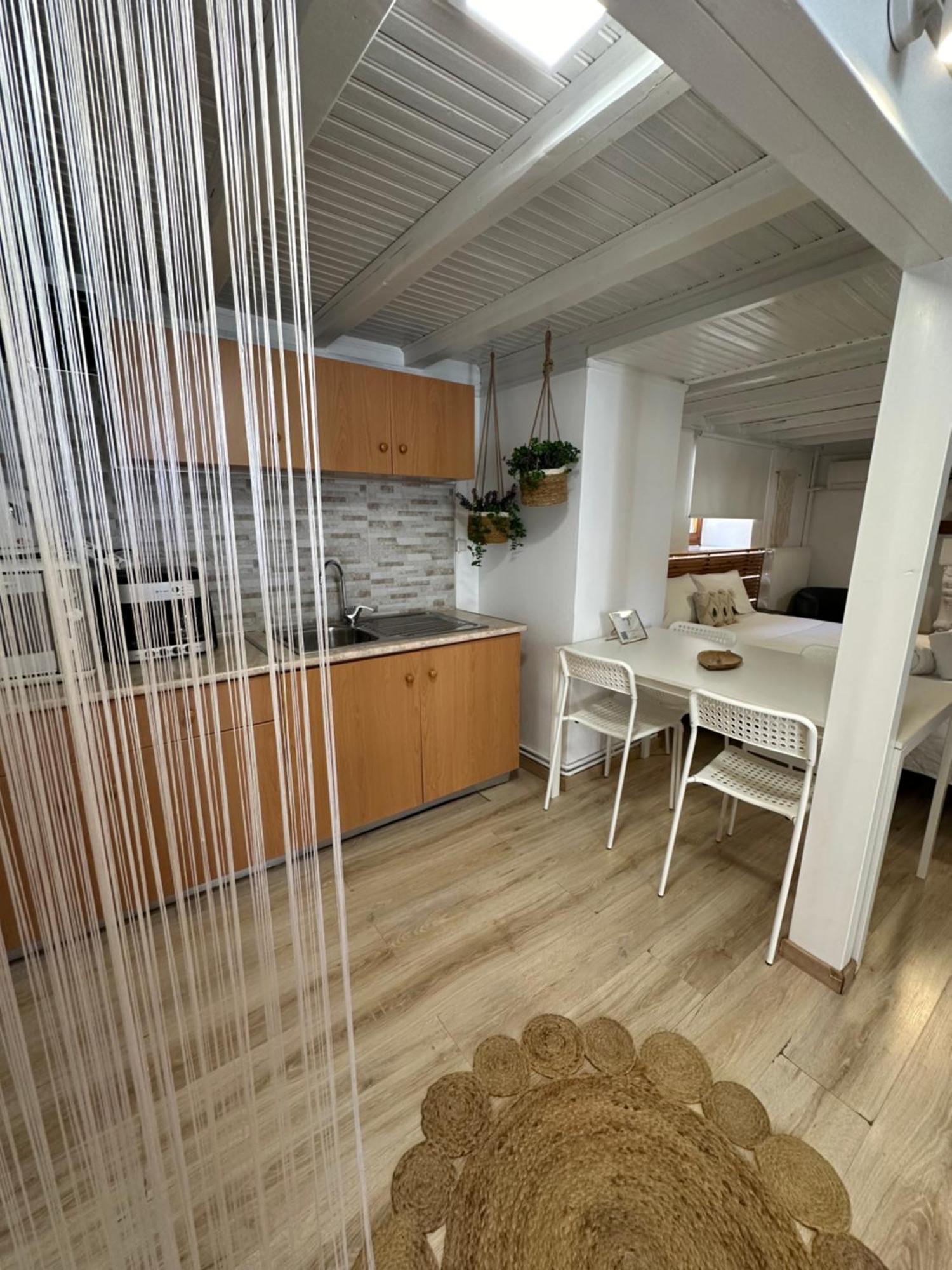 Iris Garden Retreat Aparthotel Corinth Ngoại thất bức ảnh