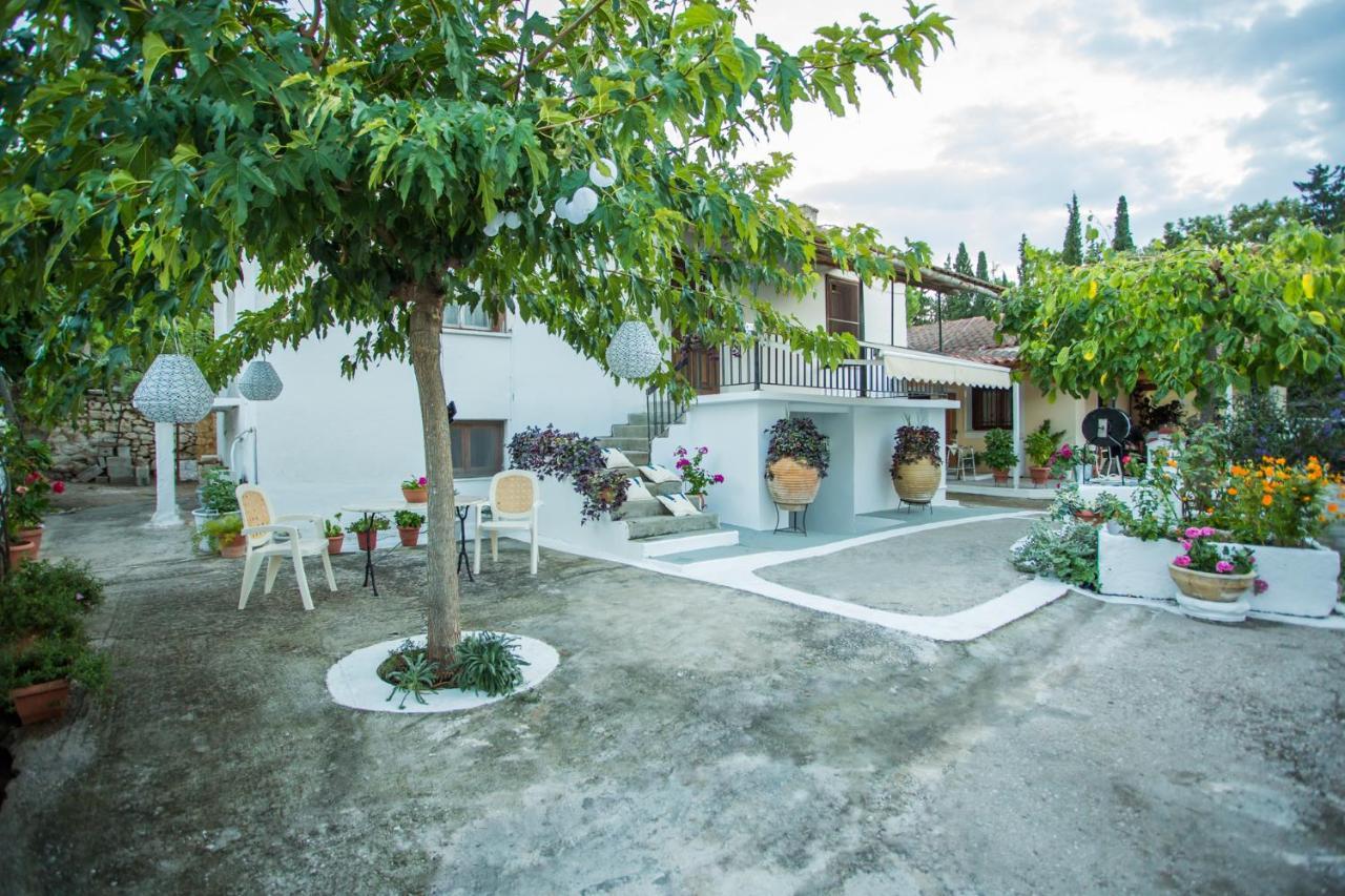 Iris Garden Retreat Aparthotel Corinth Ngoại thất bức ảnh